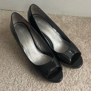 Bandolino Black Heels